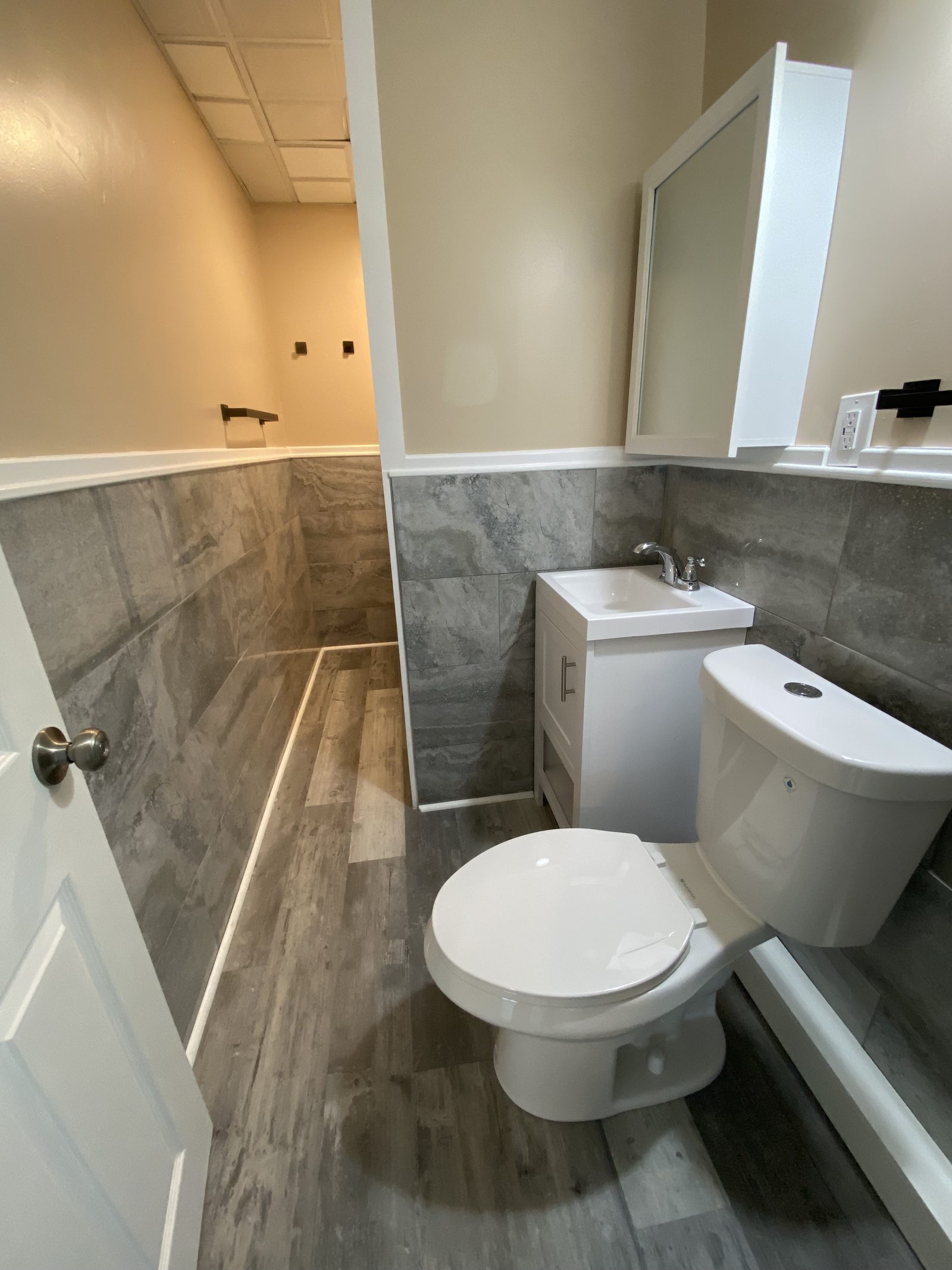 Bathroom — 3 Negus St, Unit 3L